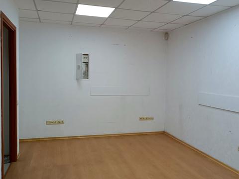 комерційна за адресою Світлицького вул., 24-А