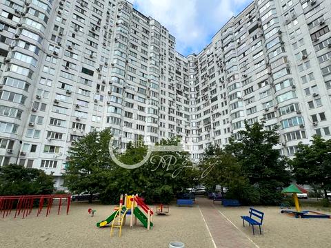 квартира за адресою Миколи Бажана просп., 10