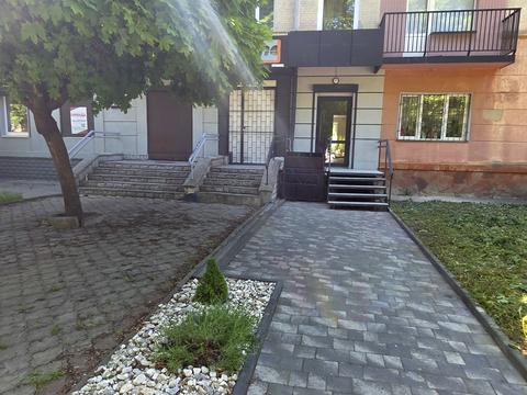 коммерческая по адресу майдан Незалежности пл., 7