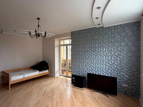 квартира за адресою Степана Бандери вул., 10