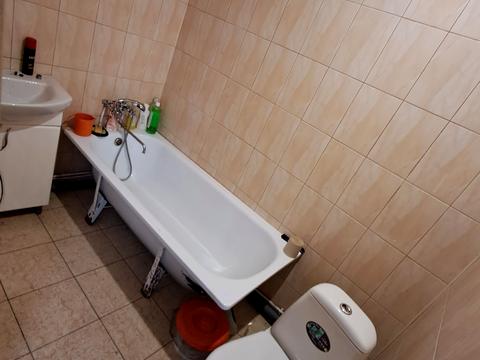 будинок за адресою Василя Скуратовського вул.