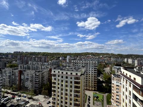 квартира за адресою В'ячеслава Чорновола просп. (), 77
