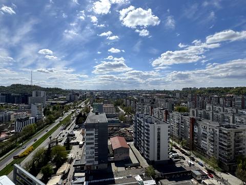 квартира за адресою В'ячеслава Чорновола просп. (), 77