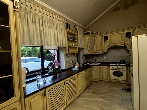 будинок за адресою Молодіжна вул.