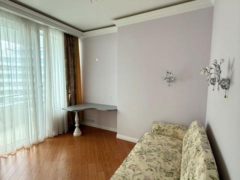 квартира за адресою Літературна вул., 1а