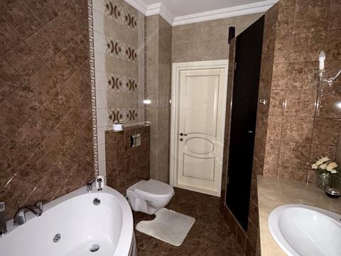 квартира за адресою Літературна вул., 1а