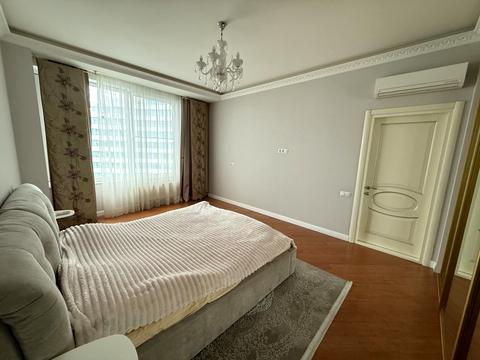 квартира за адресою Літературна вул., 1а