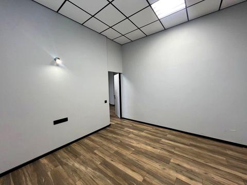 комерційна за адресою І. Богуна вул., 27-Б