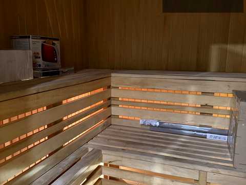 будинок за адресою Игоря Сикорского, 10