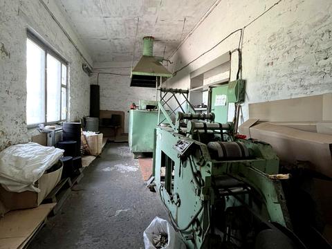 комерційна за адресою Центральна, 15