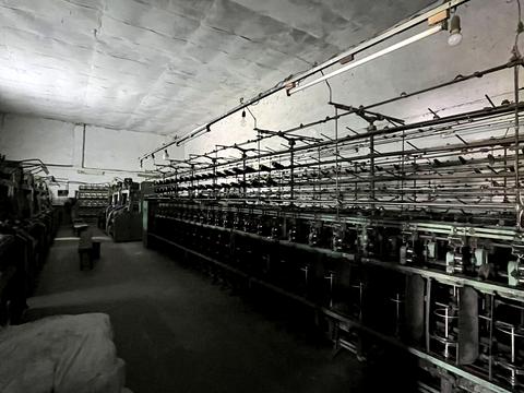 комерційна за адресою Центральна, 15