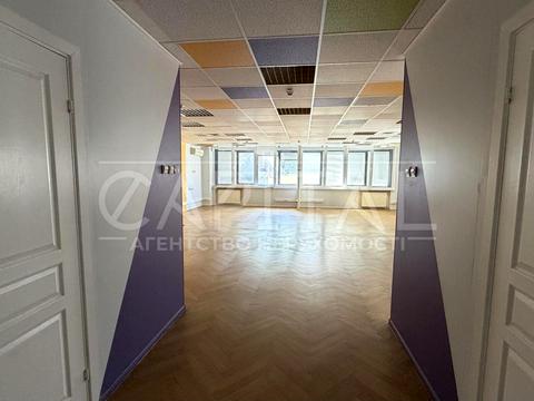 комерційна за адресою Богдана Хмельницького вул., 55а