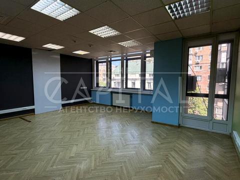 комерційна за адресою Богдана Хмельницького вул., 55а