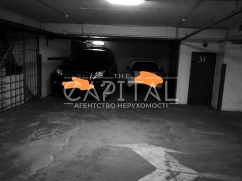 комерційна за адресою Велика Васильківська вул. (Червоноармійська), 72