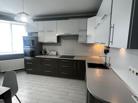 квартира за адресою Грушевського вул., 21