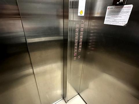 квартира по адресу Патриарха Мстислава Скрипника ул., 40