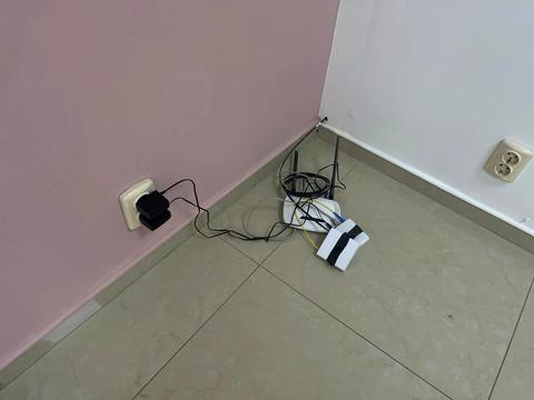комерційна за адресою Корятовича пл., 2