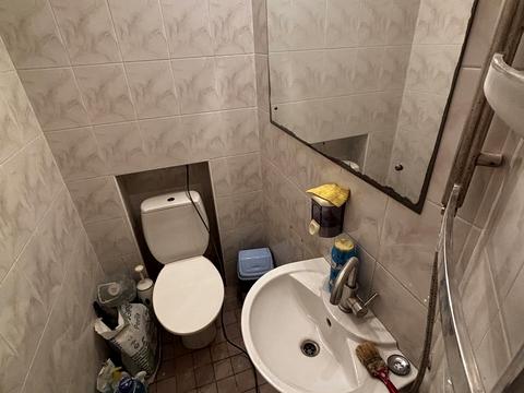 комерційна за адресою Ніжинська вул., 42