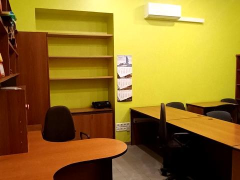 комерційна за адресою Ніжинська вул., 42