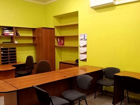комерційна за адресою Ніжинська вул., 42
