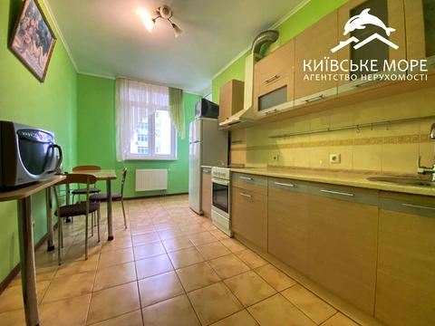 квартира за адресою Воскресенська вул., 12-Б