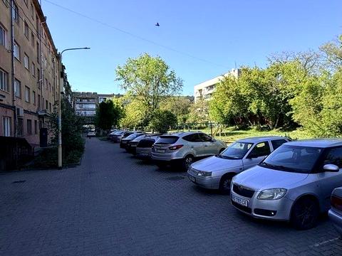 квартира за адресою Собранецька вул., 122