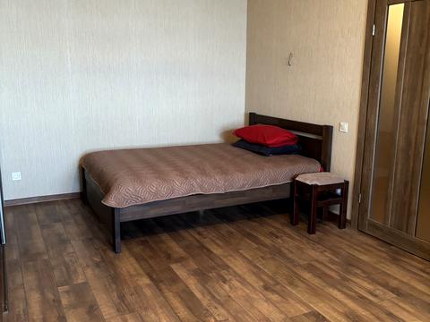 квартира за адресою Ревуцького вул., 9