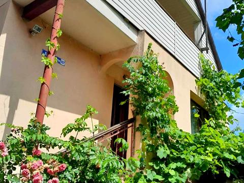 будинок за адресою Ентузіастів