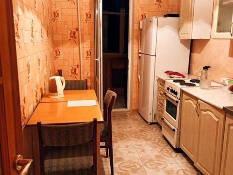 квартира за адресою Академіка Заболотного вул., 12