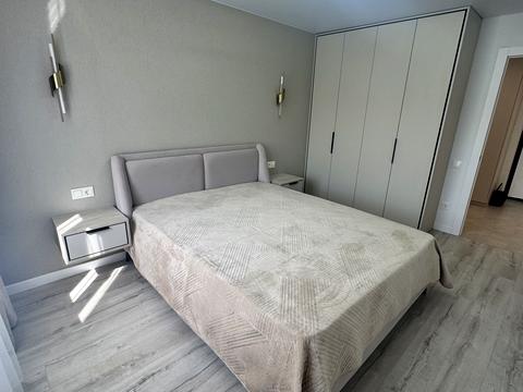 квартира за адресою Білогірська вул., 12