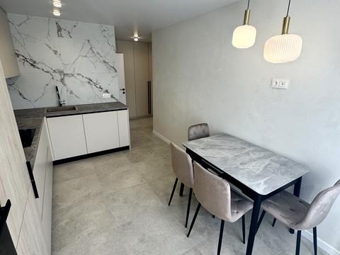 квартира за адресою Білогірська вул., 12