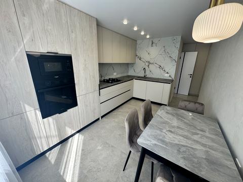 квартира за адресою Білогірська вул., 12