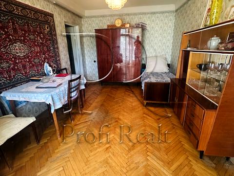 квартира за адресою Київ, Ореста Левицького вул. (Академіка Курчатова), 3-А