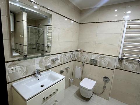 квартира за адресою В'ячеслава Чорновола вул., 1Б