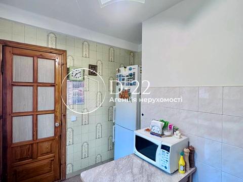 квартира за адресою Новогоспітальна вул. (Щорса пров.), 5