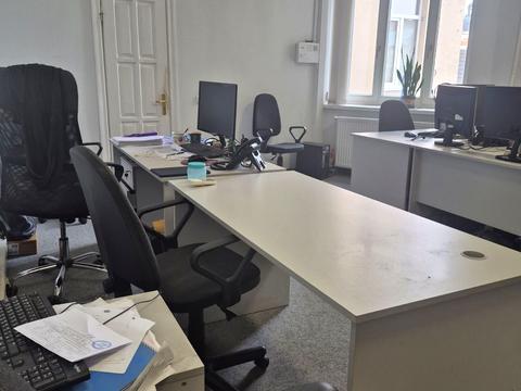 комерційна за адресою Володимира Винниченка вул. (), 1