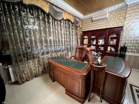 комерційна за адресою Євгена Чикаленка вул. (Пушкінська), 32-Б
