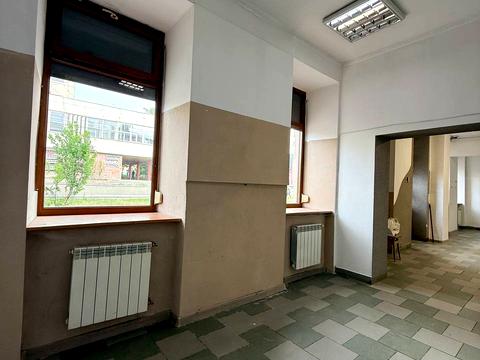 комерційна за адресою Вʼячеслава Чорновола просп. (), 23