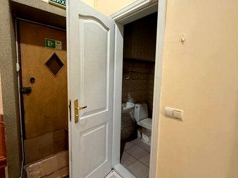 комерційна за адресою Вʼячеслава Чорновола просп. (), 23
