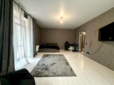 квартира за адресою Космонавтів вул., 66/2