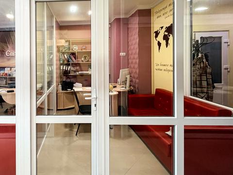 комерційна за адресою Степана Бандери вул., 35
