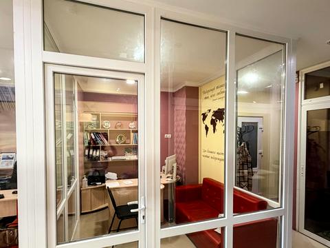 комерційна за адресою Степана Бандери вул., 35