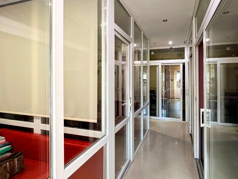 комерційна за адресою Степана Бандери вул., 35