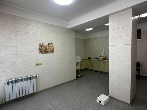 комерційна за адресою Івана Пулюя вул., 15а