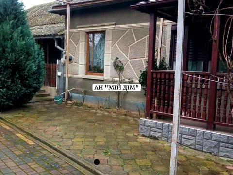 дом по адресу Центральна, 7