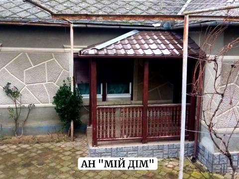 будинок за адресою Центральна, 7