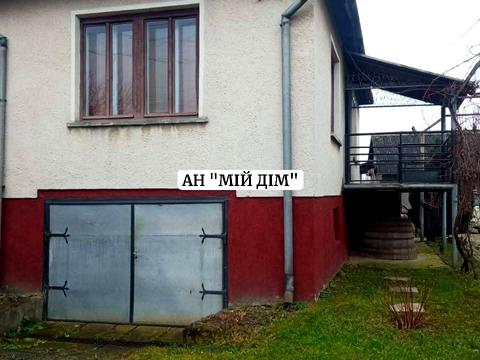 будинок за адресою Центральна, 7