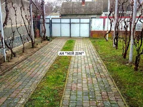 будинок за адресою Центральна, 7