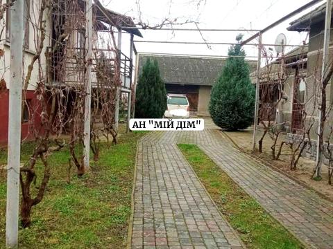 будинок за адресою Центральна, 7