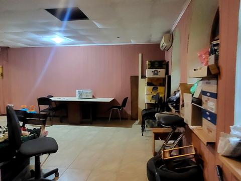 комерційна за адресою Байрона просп., 136